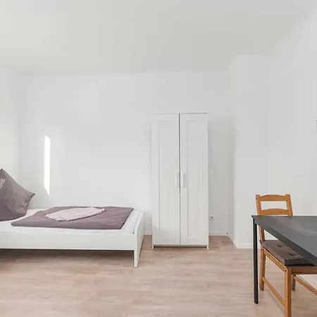 Raumschmide Monteurwohnung Esslingen *